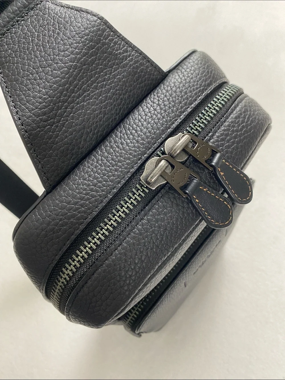 Coach Gotham Pack Shoulder/Crossbody Sling Bag | Black